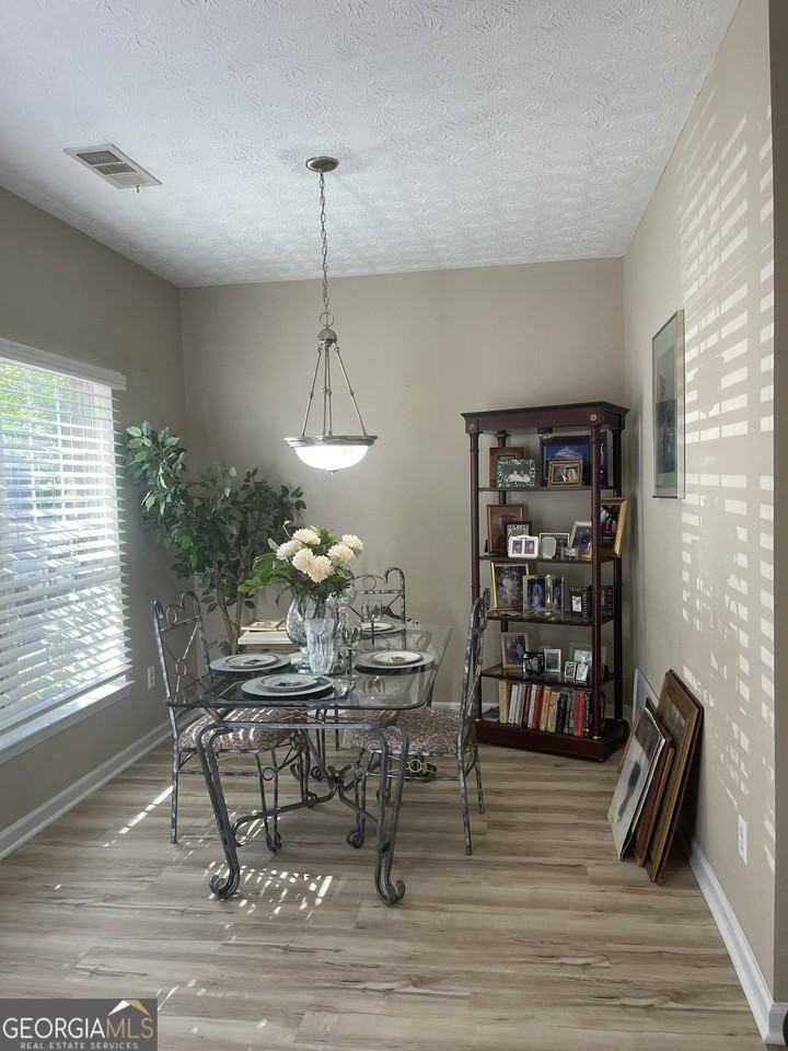 4911 Walden Lake Sq - Photo 2 of 22