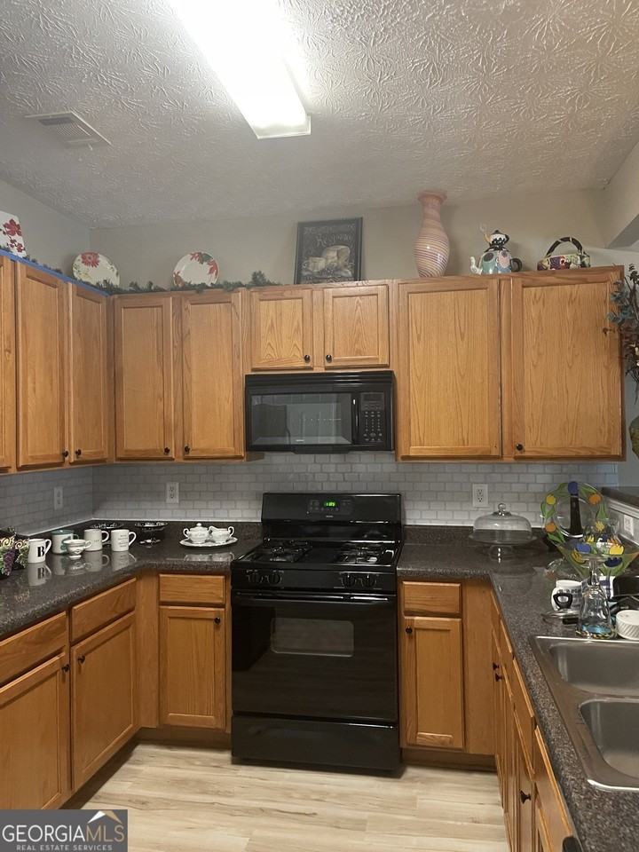 4911 Walden Lake Sq - Photo 6 of 22