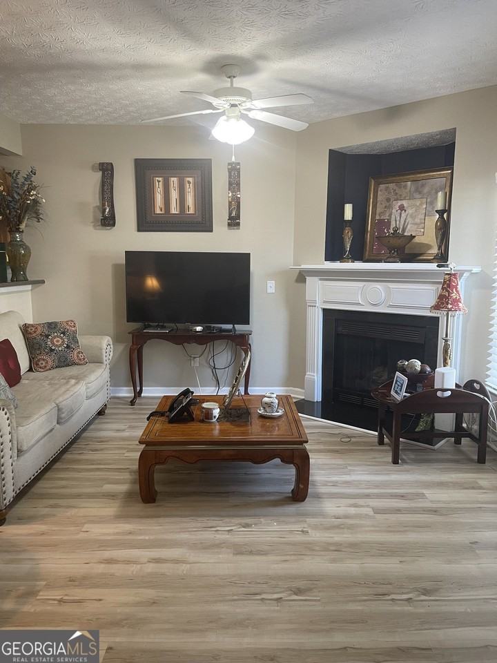 4911 Walden Lake Sq - Photo 7 of 22