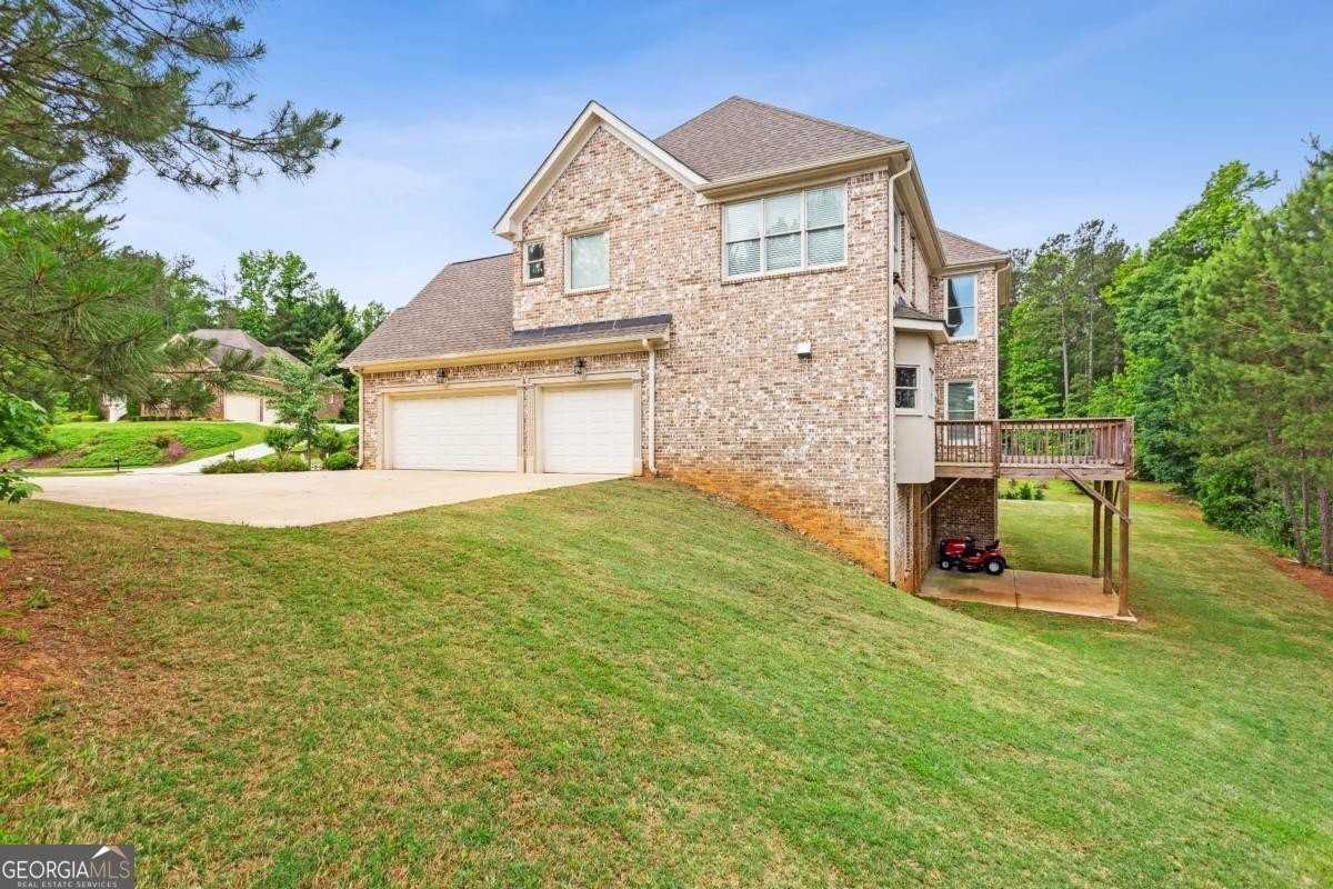 4402 Income Cir - Photo 2 of 31