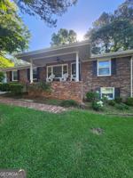 featured image of 302 Kelso Dr Sw