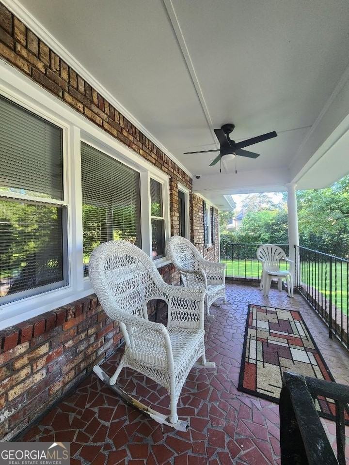 302 Kelso Dr Sw - Photo 5 of 37
