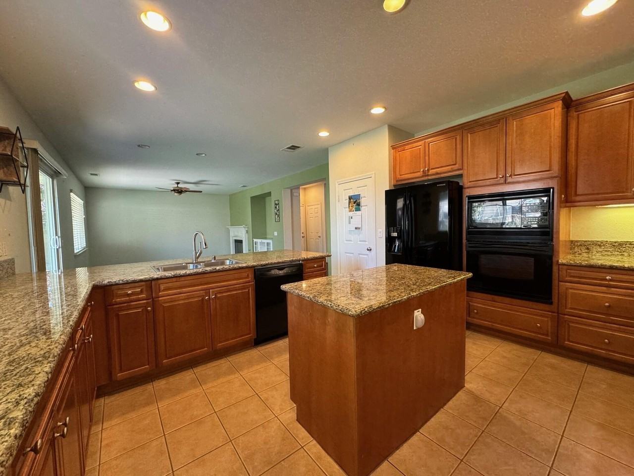 3701 Pondera St - Photo 3 of 24