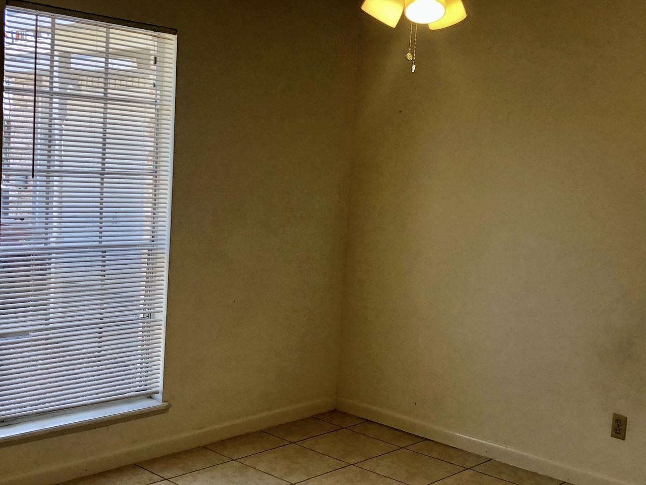 6633 Amposta Dr #B - Photo 5 of 27