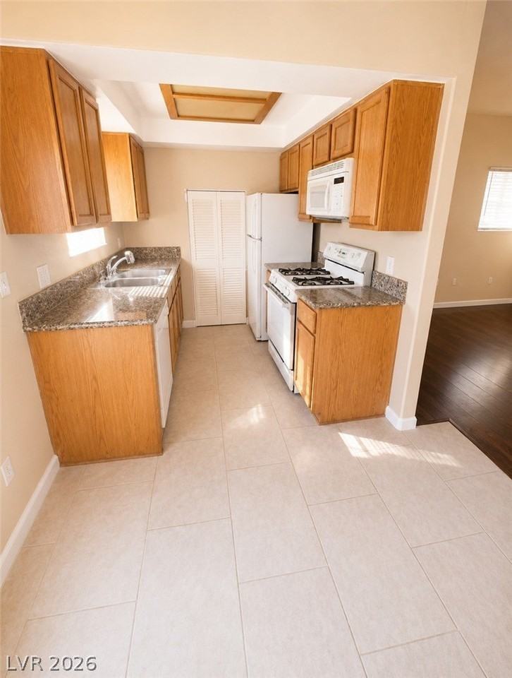 8425 Running Deer Ave #103 - Photo 5 of 11