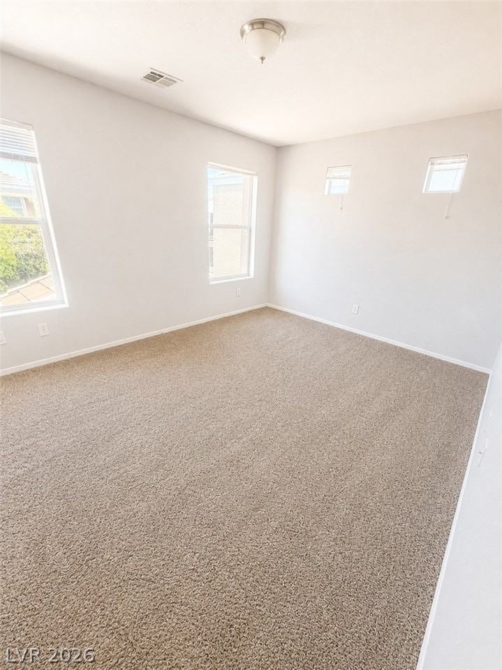 6037 Aripeka St - Photo 5 of 10