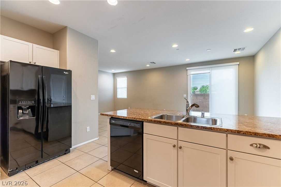 3116 Zara Ave - Photo 3 of 12