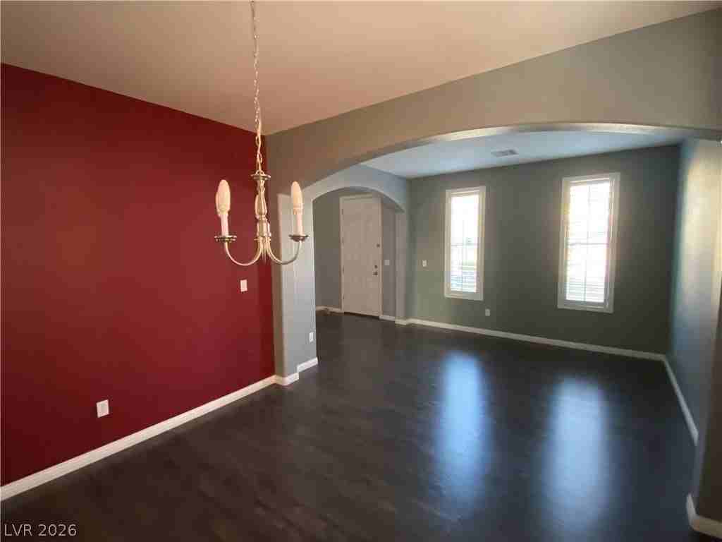 10331 Kadumba St - Photo 4 of 27