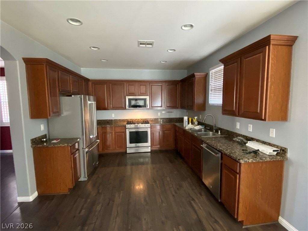 10331 Kadumba St - Photo 7 of 27