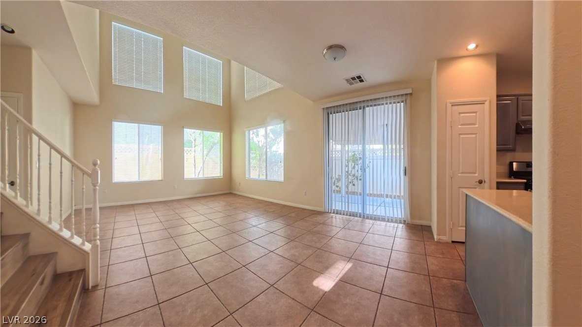 6252 Glimmering Light Ave - Photo 3 of 50