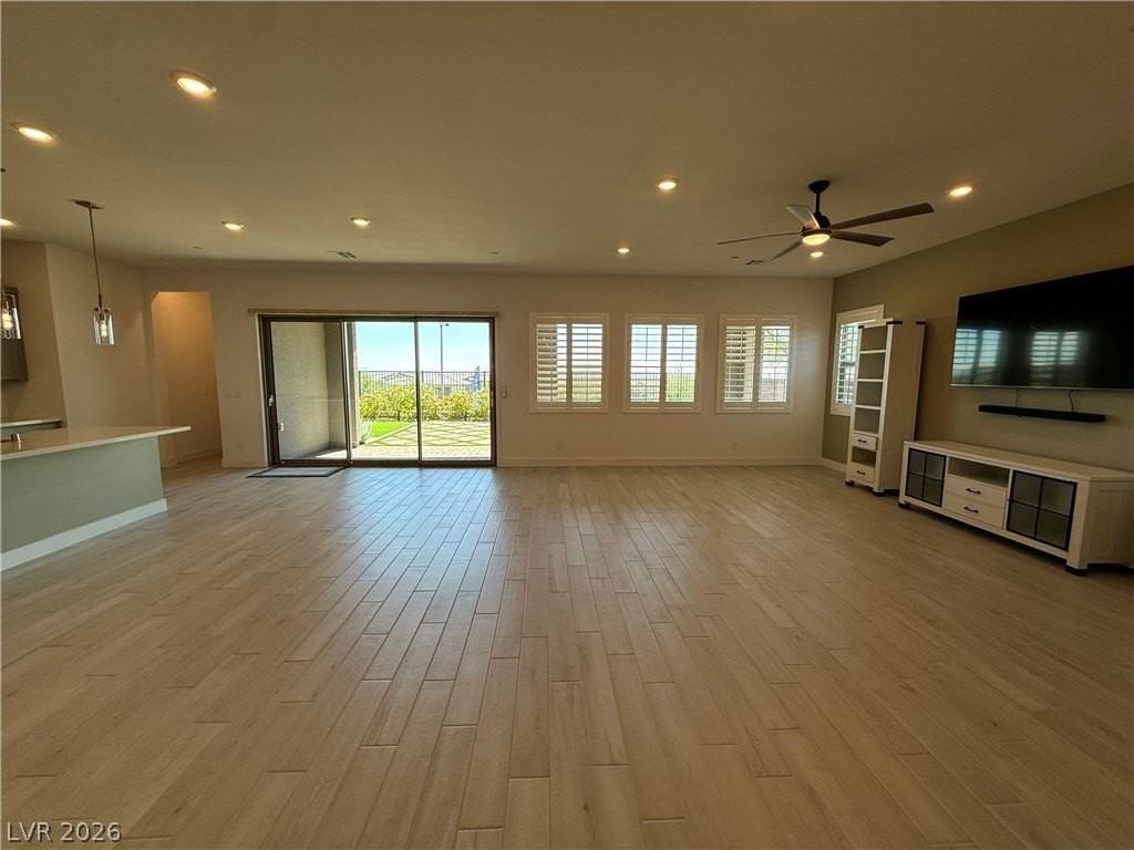 324 Forsyth Park St - Photo 5 of 37