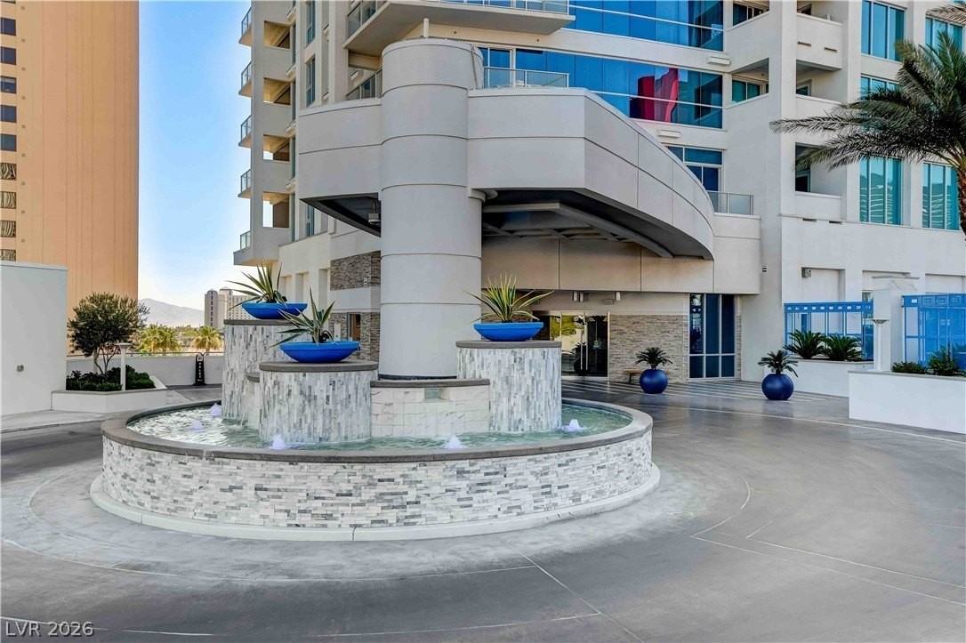 2700 Las Vegas Blvd S #3706 - Photo 6 of 39
