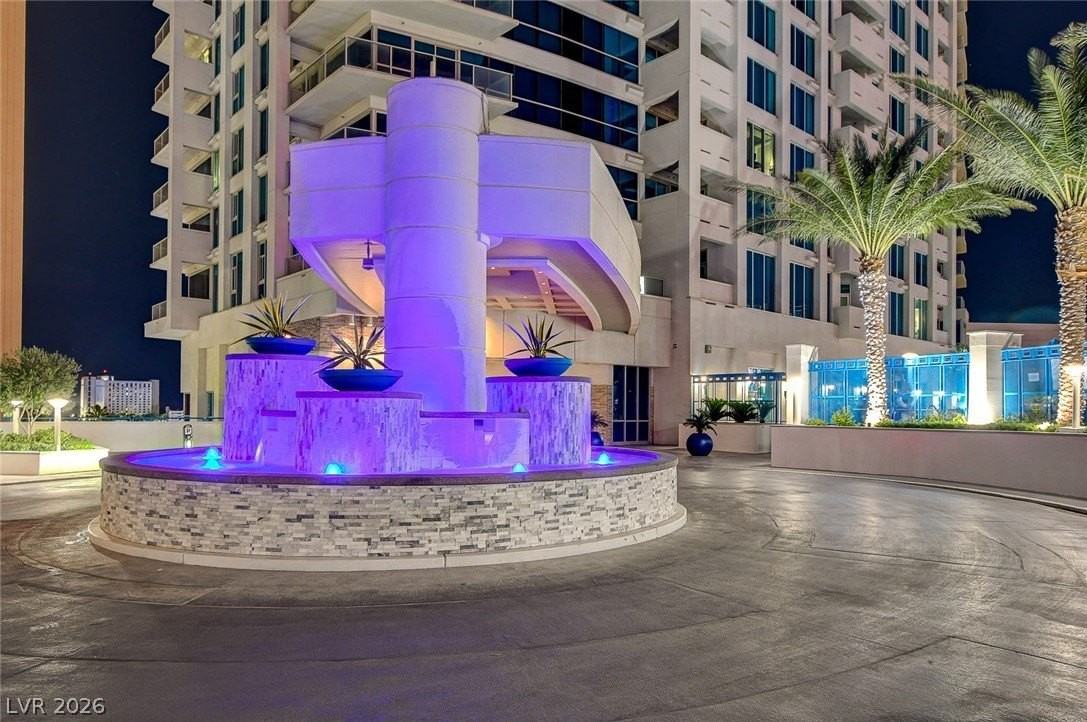 2700 Las Vegas Blvd S #3706 - Photo 7 of 39