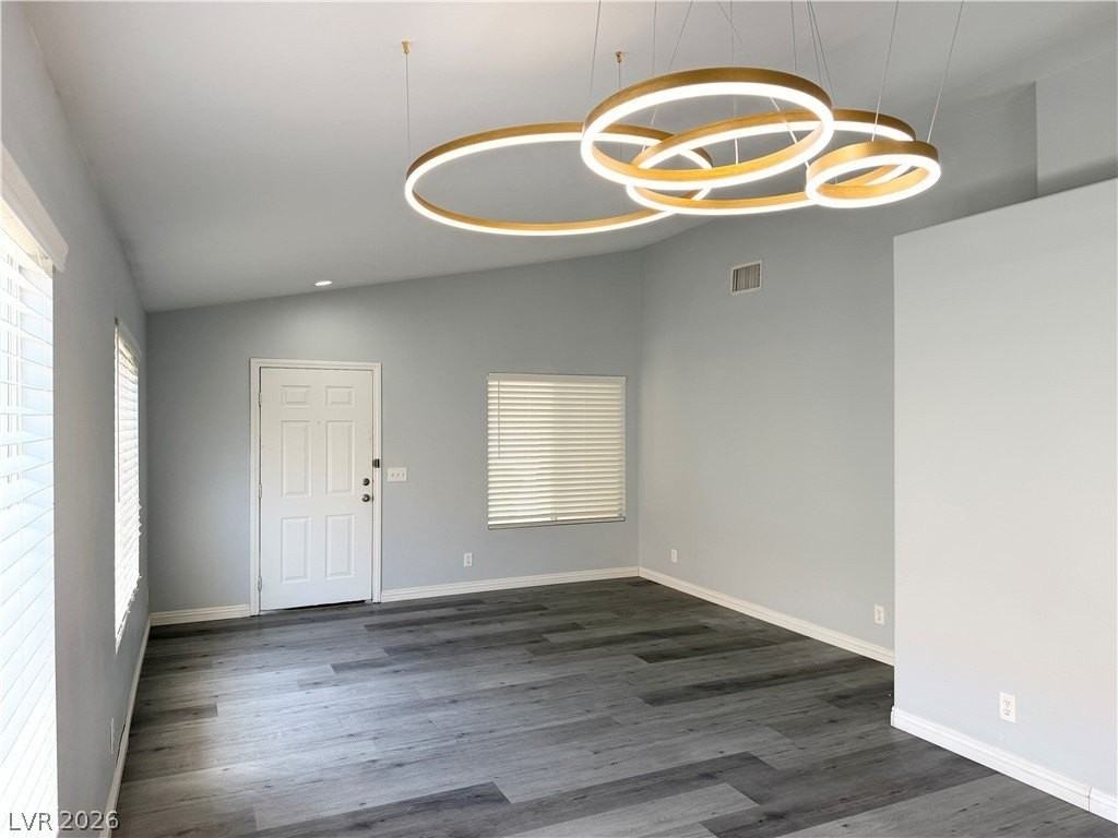 9352 Morehouse Pl - Photo 5 of 25