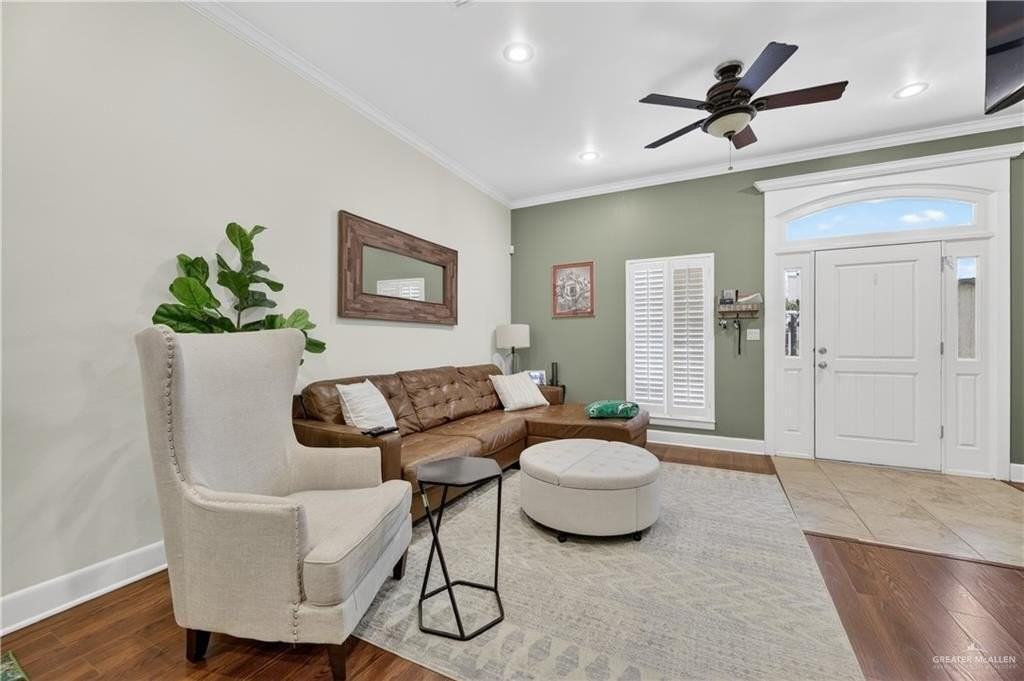 209 Robin Ave - Photo 5 of 20