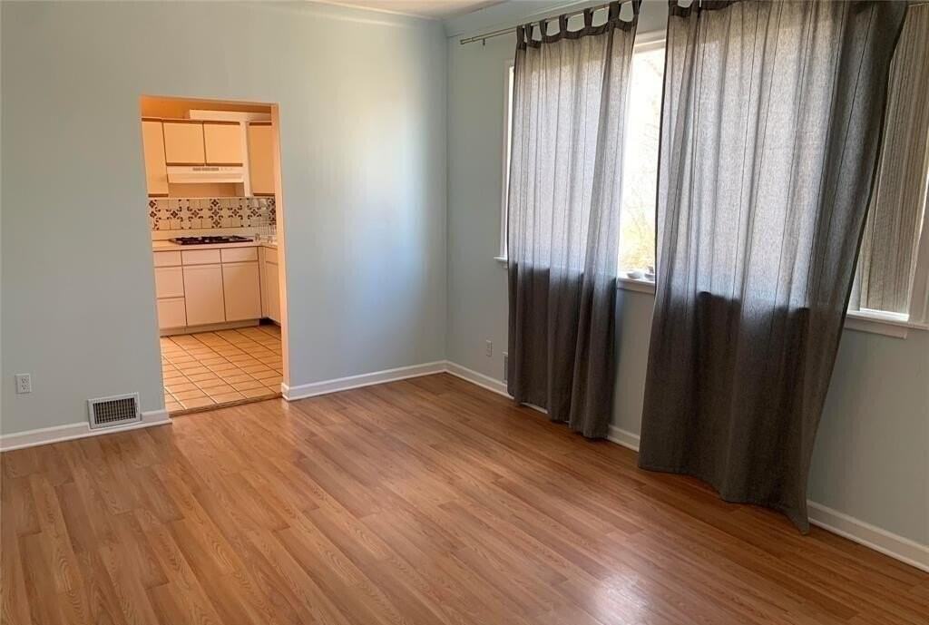 1820 Taylor Ave - Photo 3 of 9