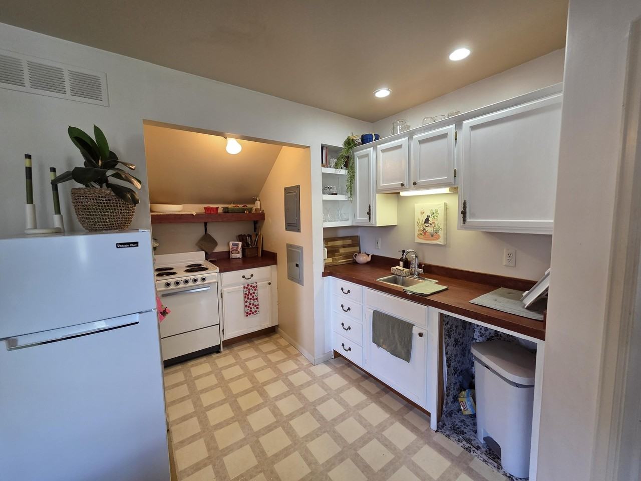 963 W Ann Arbor Trl #18B - Photo 6 of 10