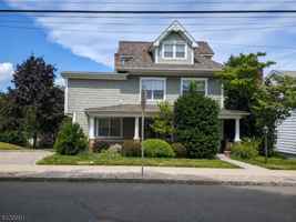 featured image of 178 E Lindsley Rd #2