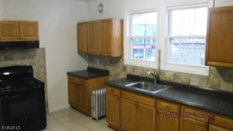 281 Buffalo Ave - Photo 4 of 8