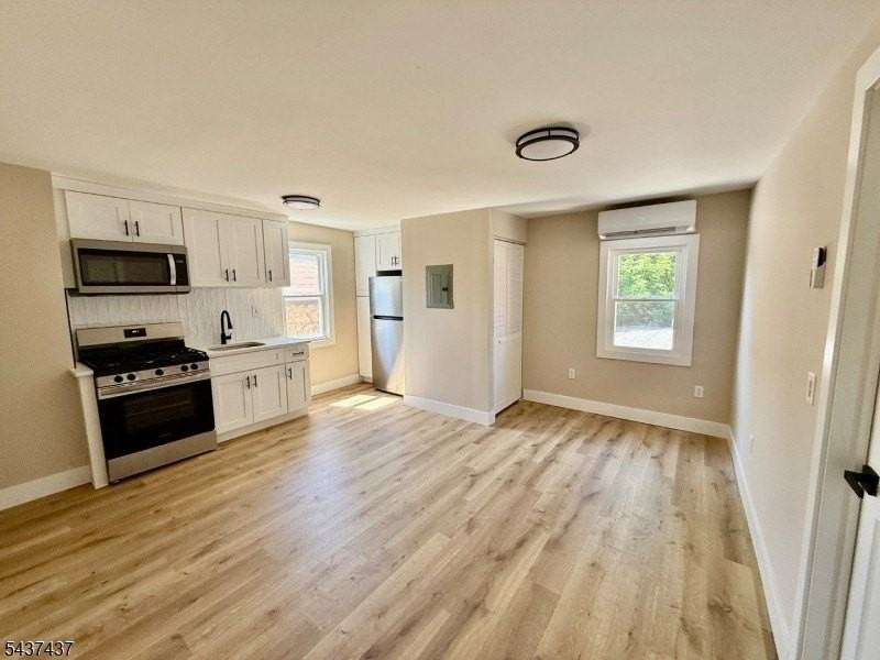 196 Spring St #3 - Photo 3 of 10