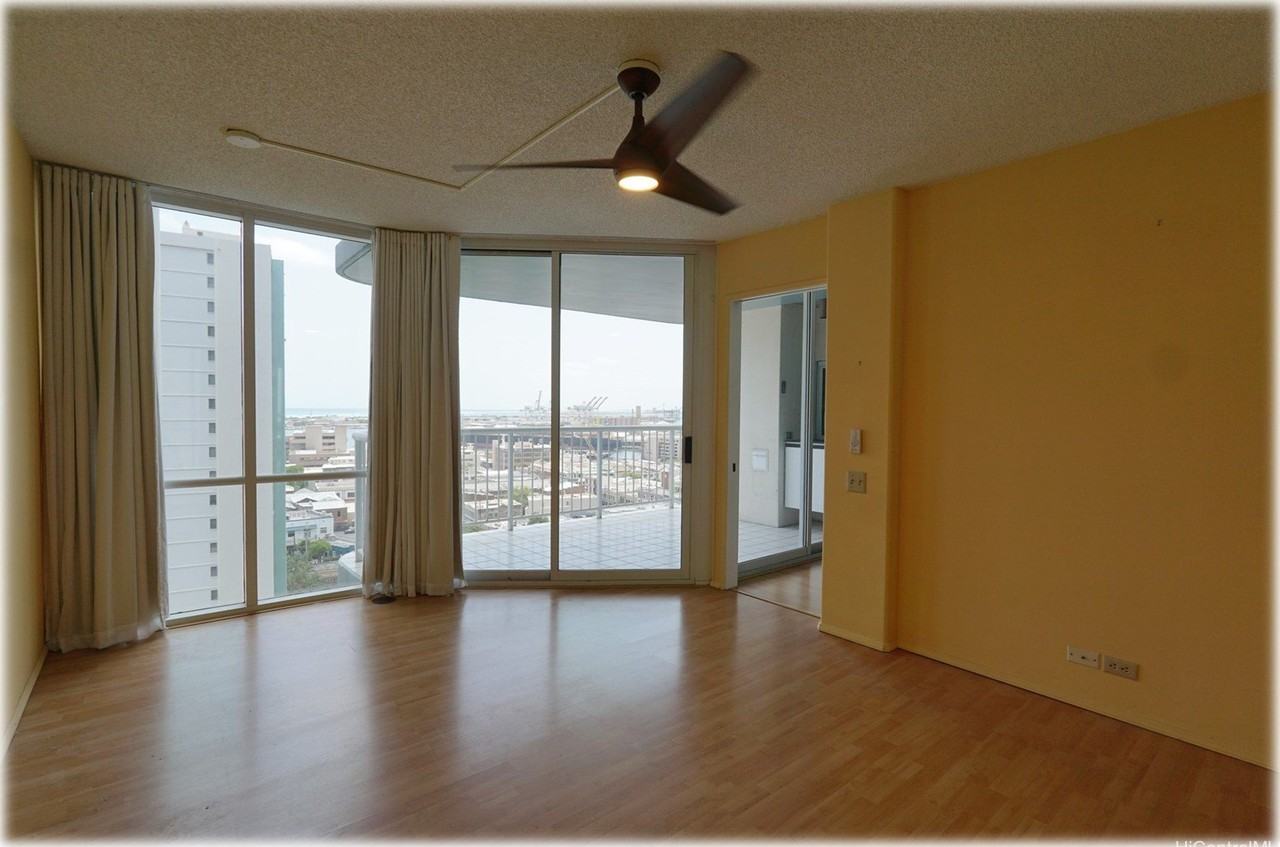 1212 Nuuanu Ave #1705 - Photo 5 of 12