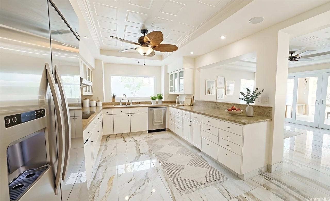 235 Portlock Rd - Photo 7 of 14
