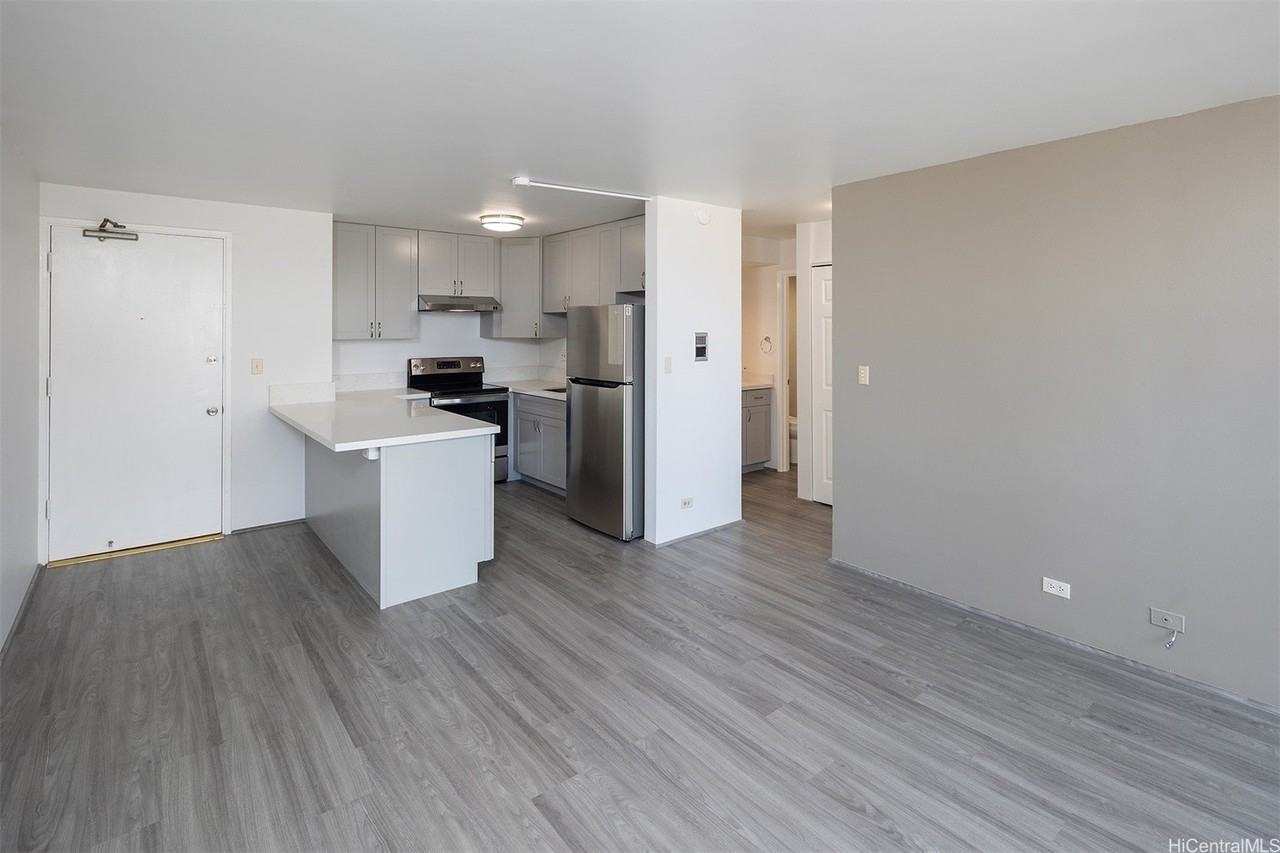 785 Kinau St #302 - Photo 4 of 15