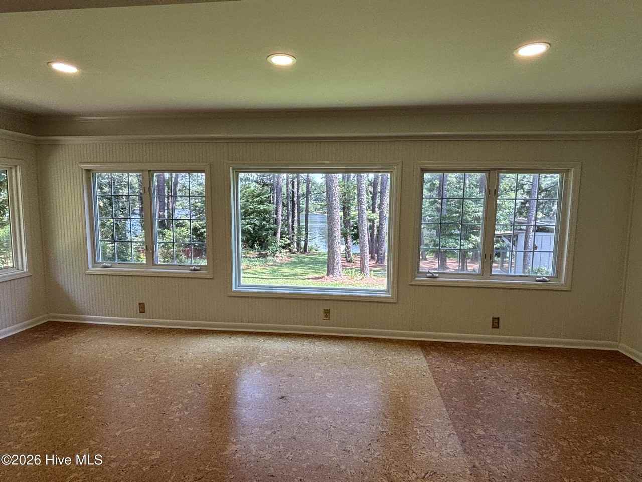164 Pine Lake Dr - Photo 4 of 27