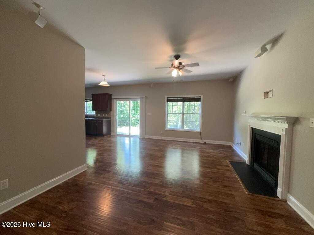 161 Marina Wynd Way - Photo 5 of 28