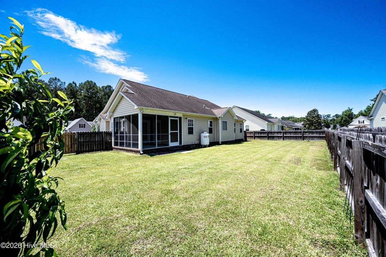 202 Croatan Woods Dr - Photo 5 of 27