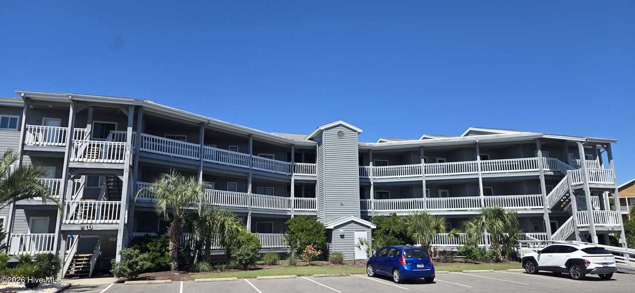 400 Virginia Ave #305D