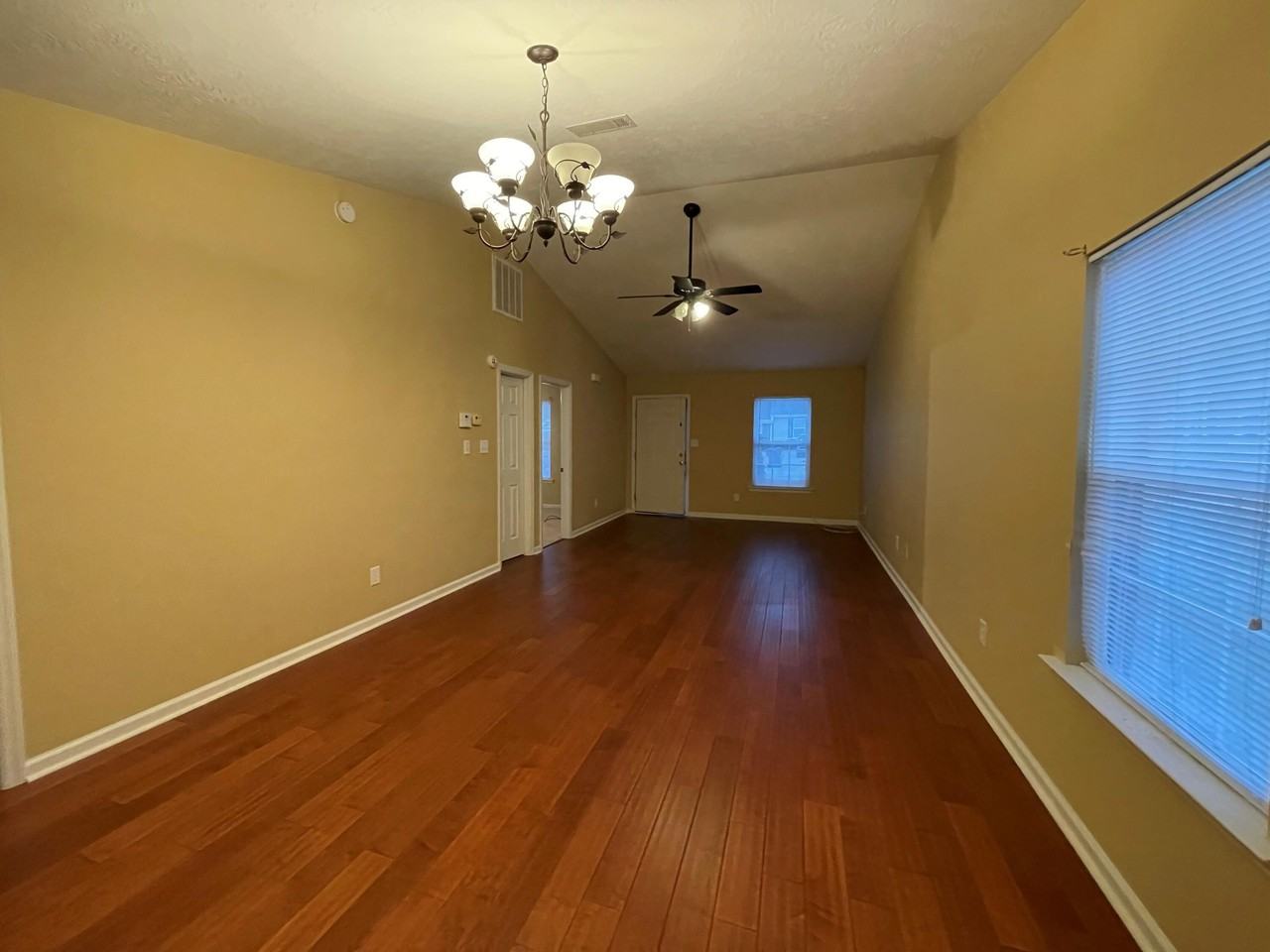 121 Brandimere Dr - Photo 3 of 11