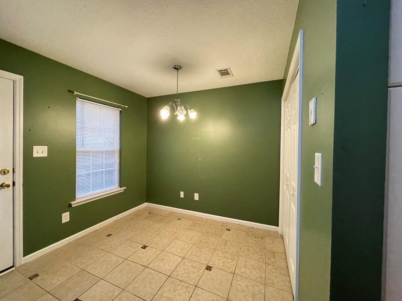 121 Brandimere Dr - Photo 6 of 11