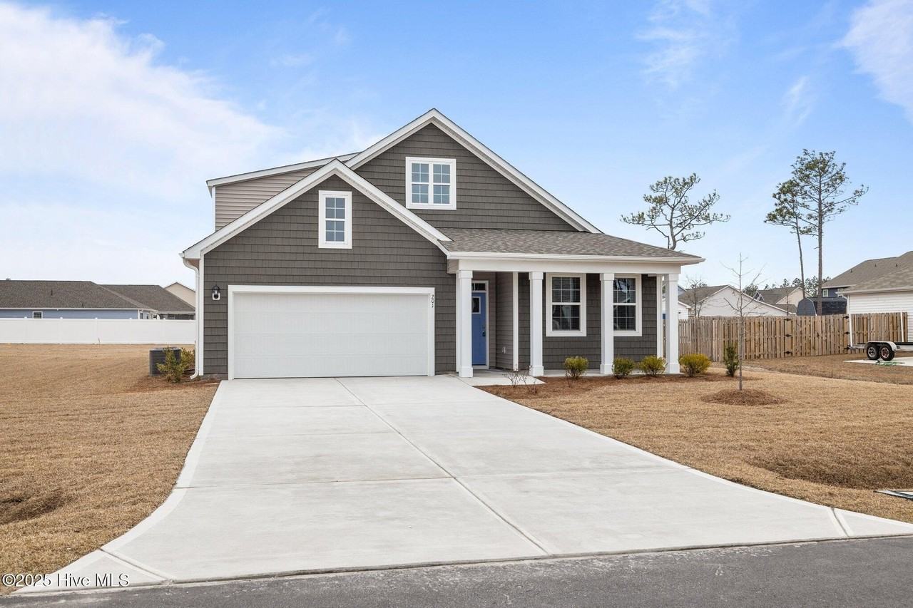 201 Jones Ridge Ln - Photo 2 of 47
