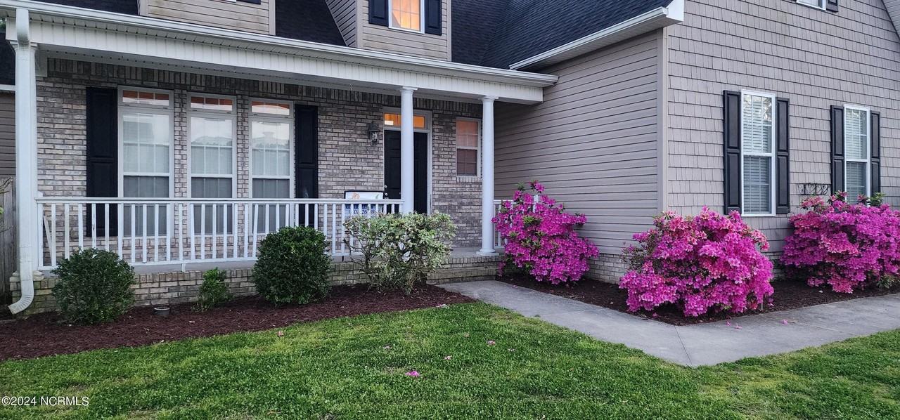 302 Savannah Dr - Photo 3 of 39