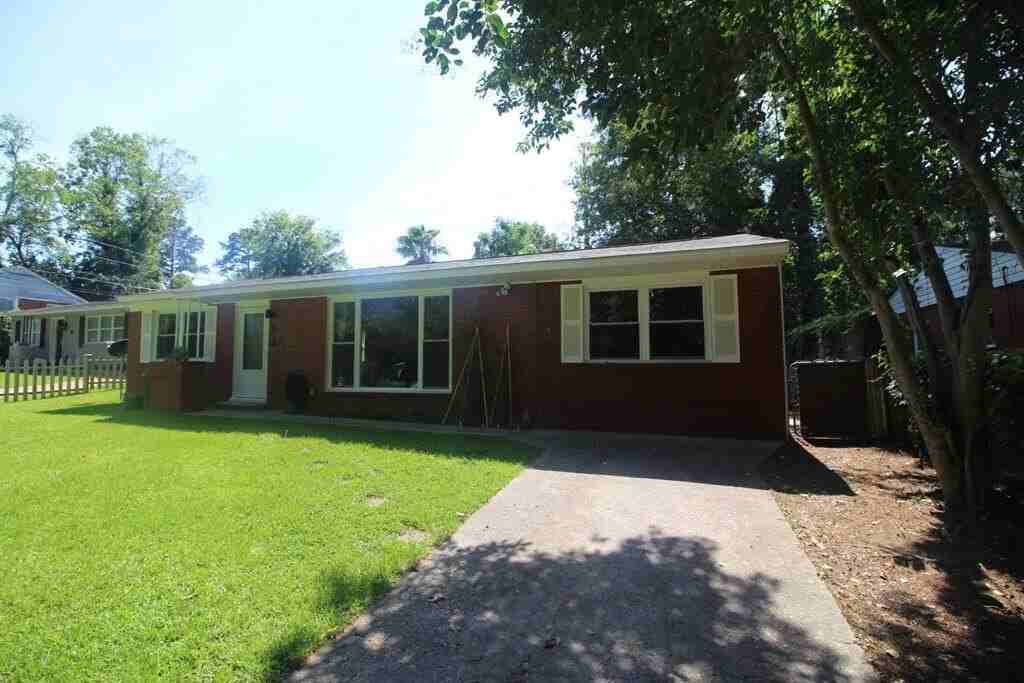 818 Ona Dr - Photo 3 of 34