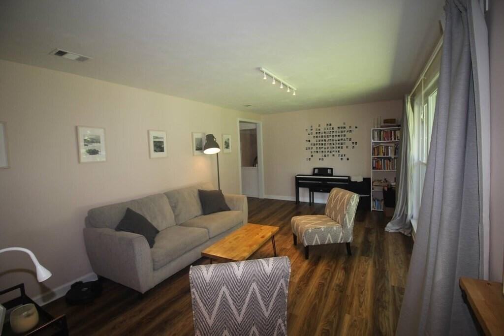 818 Ona Dr - Photo 6 of 34