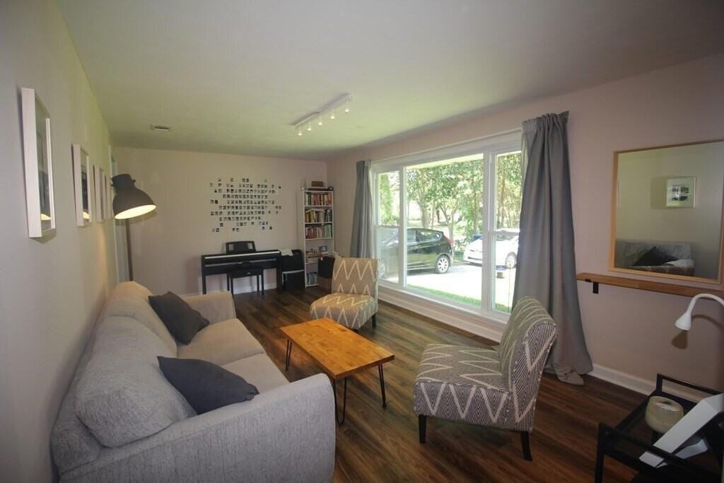 818 Ona Dr - Photo 7 of 34