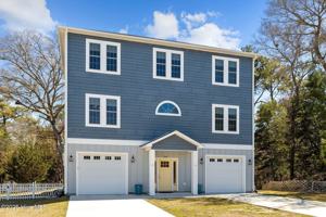 featured image of 310 Lord Berkley Dr