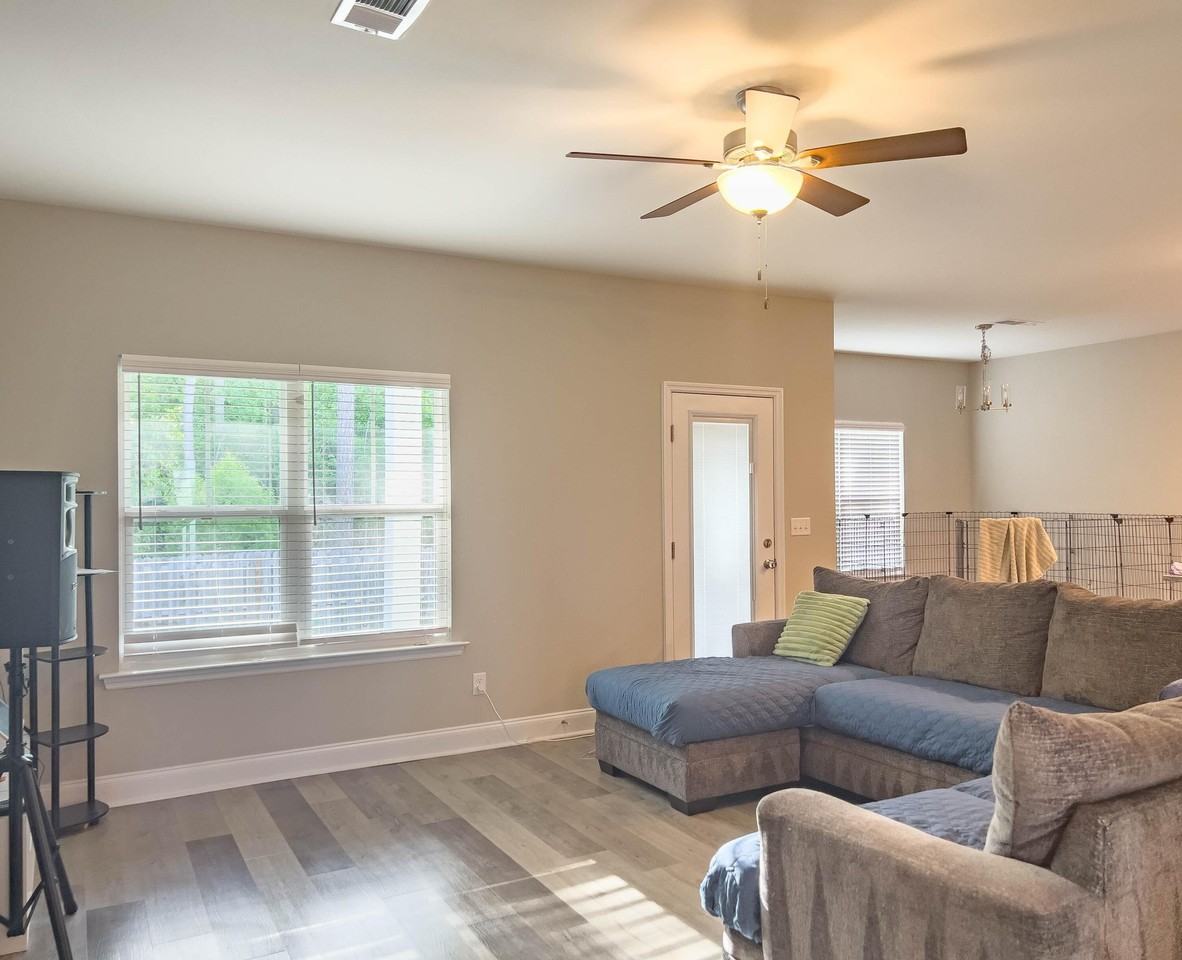 2297 Belair Spring Rd - Photo 5 of 31