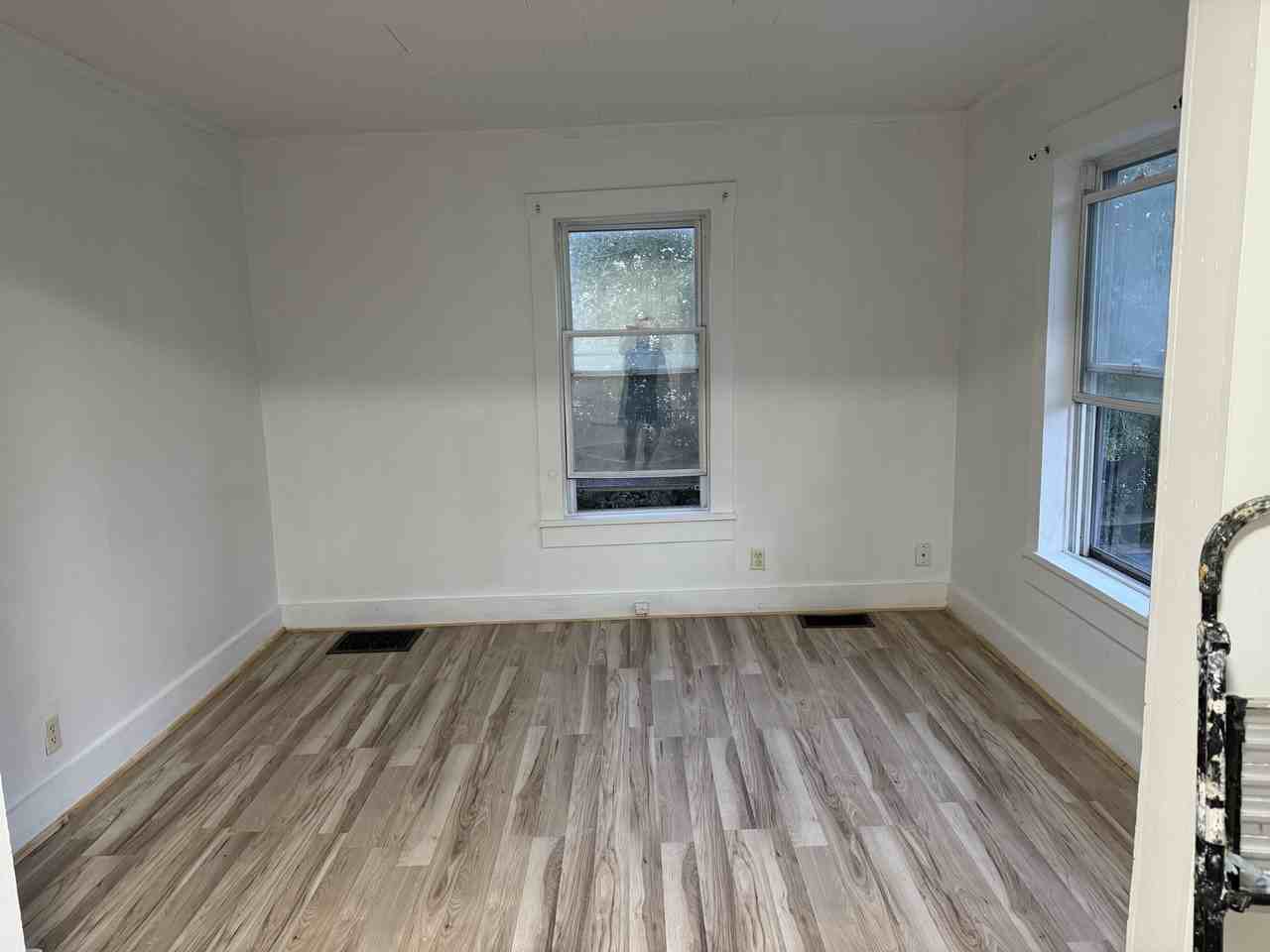 270 S Main St #4 - Photo 4 of 9