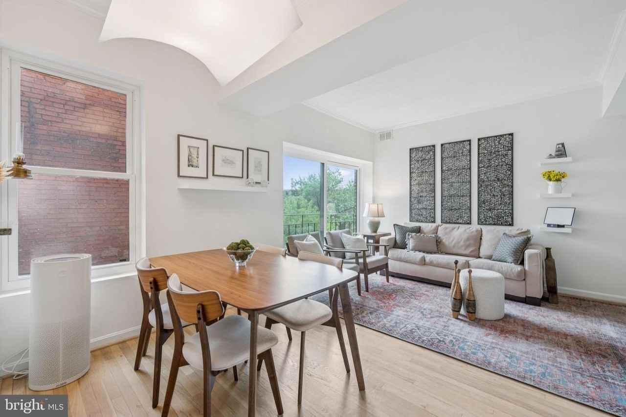 1812 Vernon St Nw - Photo 7 of 26