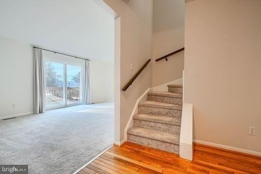 16 Castlehill Ct - Photo 4 of 34