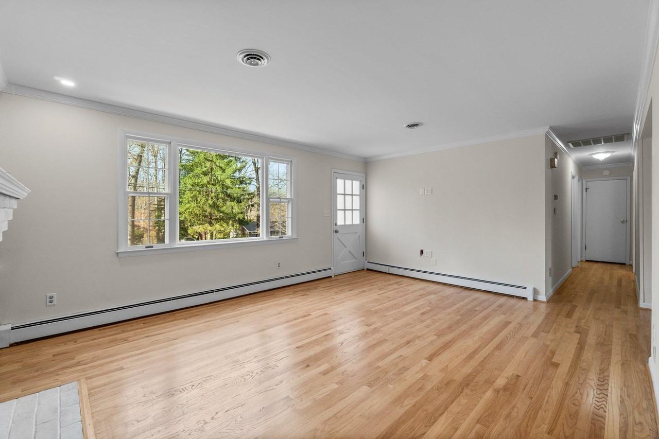 2107 Don Ave - Photo 4 of 20