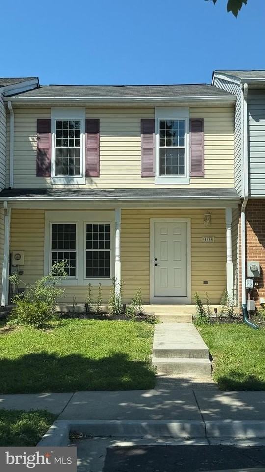 4989 Pintail Ct - Photo 2 of 13