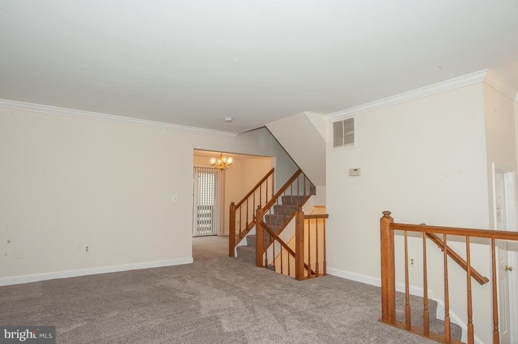 6071 Joust Ln - Photo 5 of 27