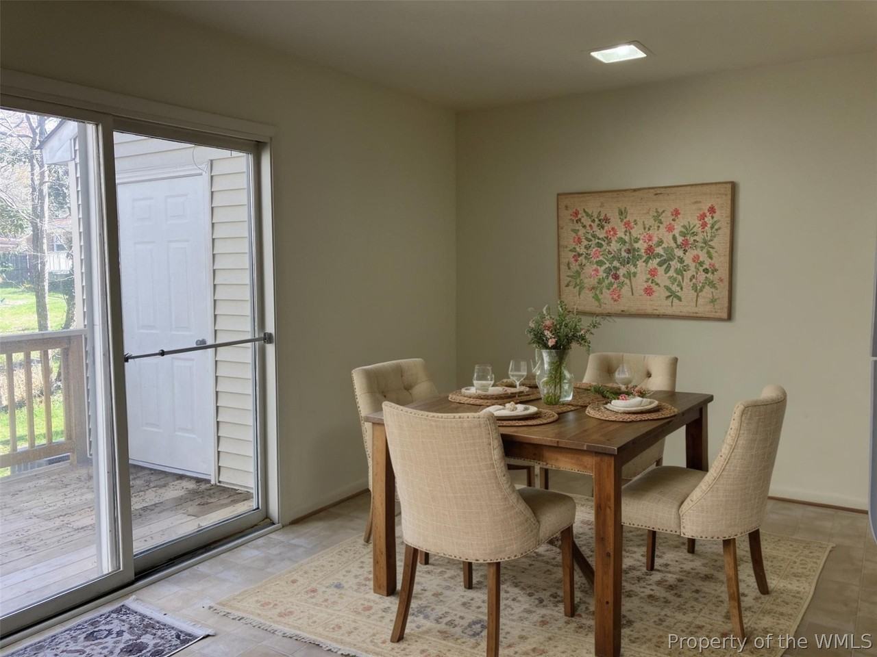 158 Albemarle Dr - Photo 3 of 7