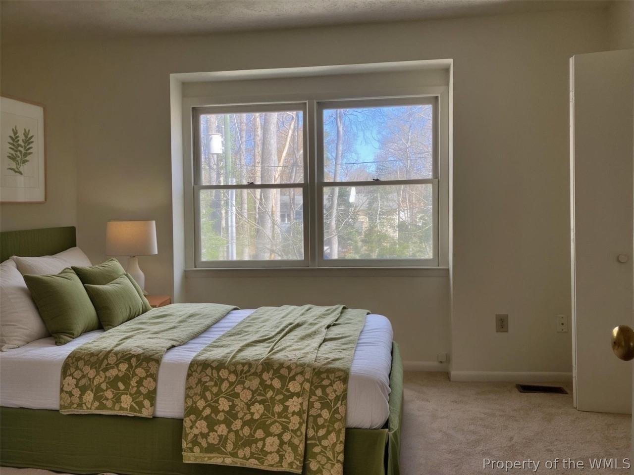 158 Albemarle Dr - Photo 5 of 7
