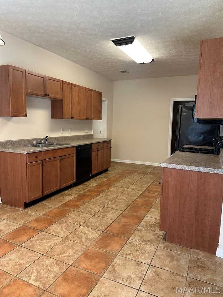 1656 Jones Corner Rd - Photo 5 of 12