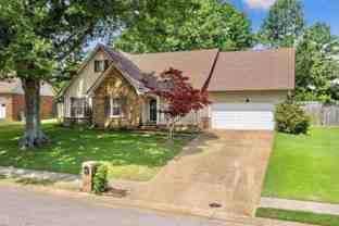 3075 Stonecrest Cir - Photo 1 of 1